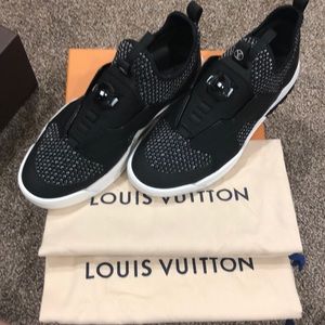 Authentic Louis Vuitton sneakers size 8.5